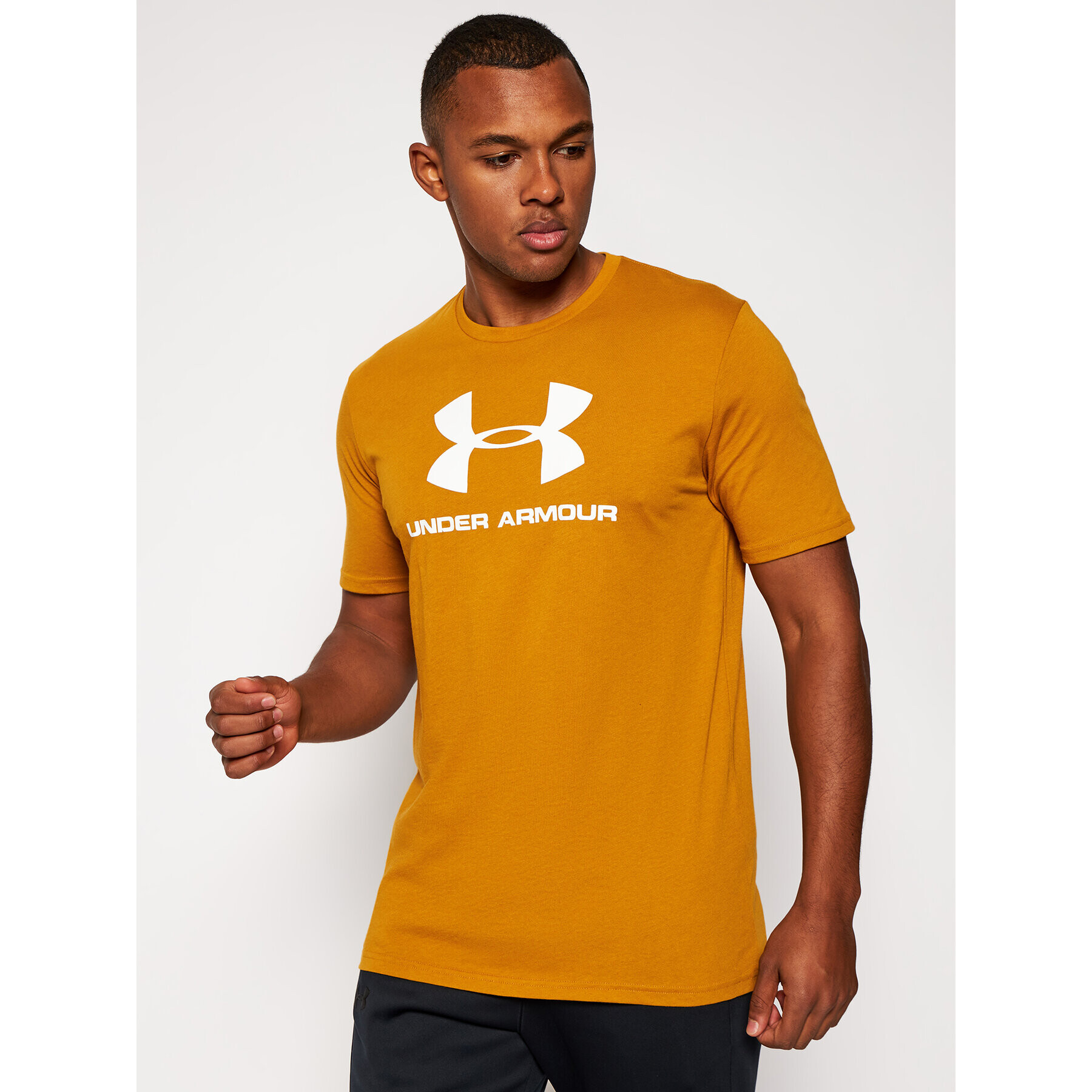 Under Armour Majica Ua Sportstyle Logo 1329590 Rjava Loose Fit - Pepit.si