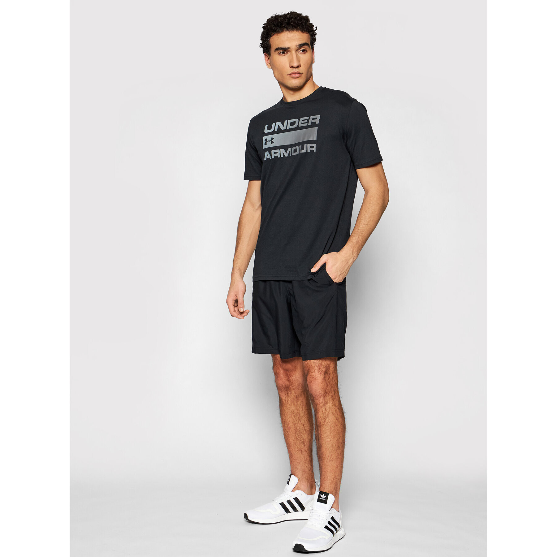 Under Armour Majica Ua Team Issue Wordmark 1329582 Črna Loose Fit - Pepit.si