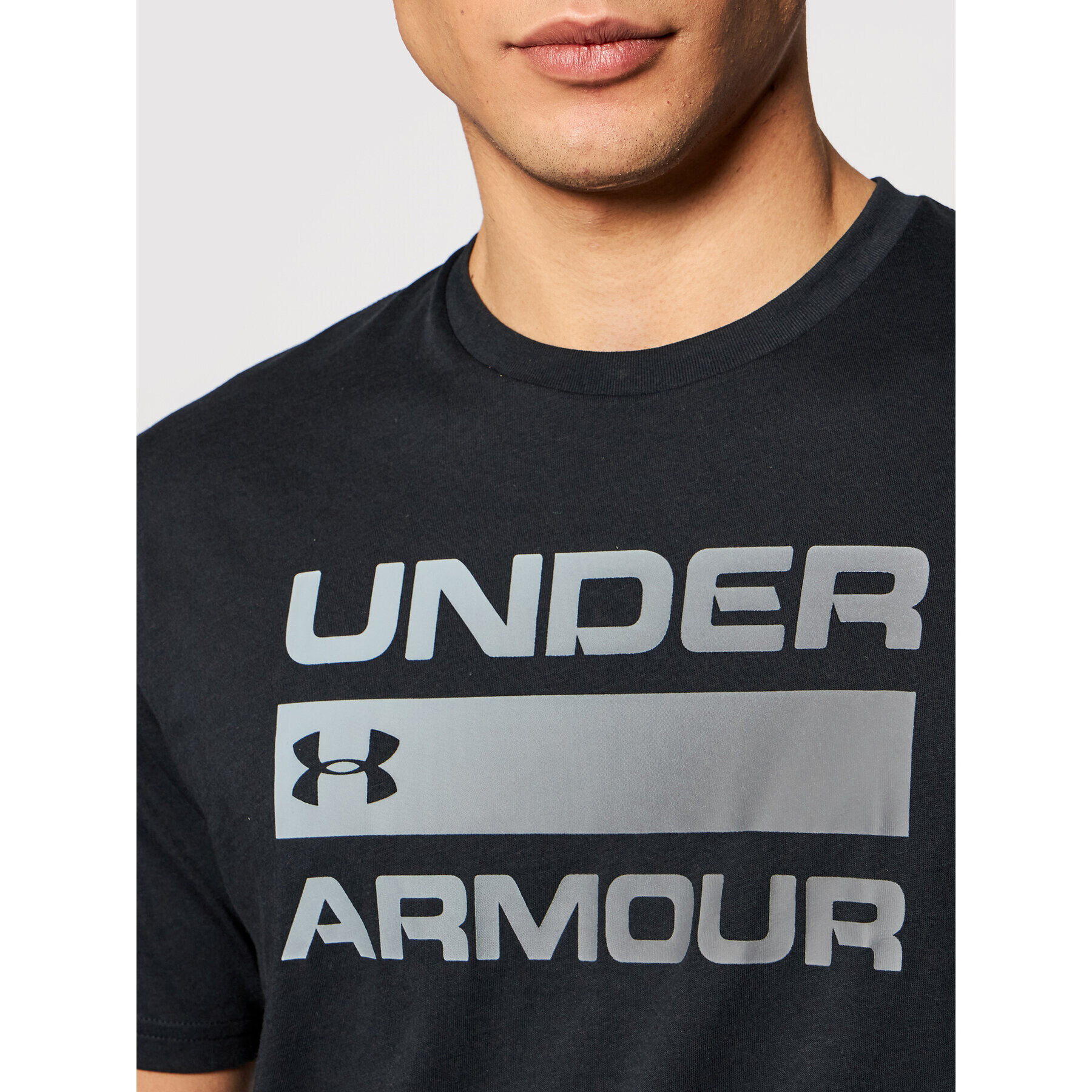 Under Armour Majica Ua Team Issue Wordmark 1329582 Črna Loose Fit - Pepit.si