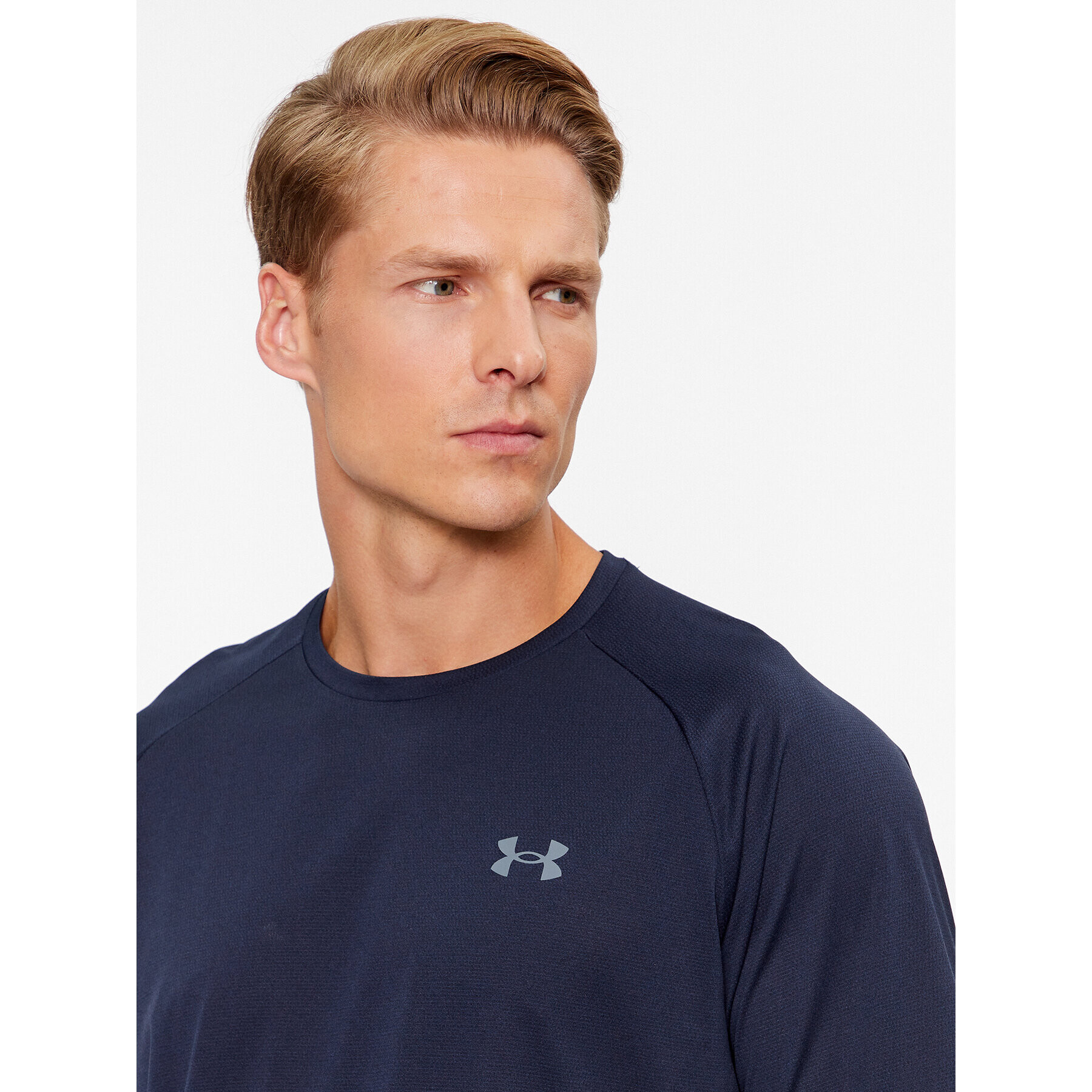 Under Armour Majica Ua Tech 2.0 Ss Tee Novelty 1345317 Mornarsko modra Loose Fit - Pepit.si