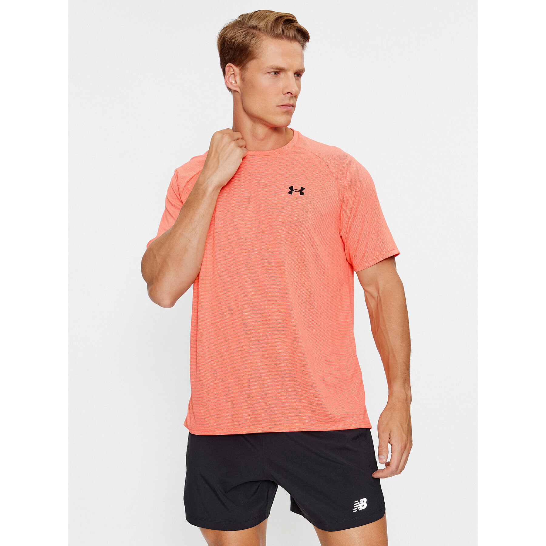 Under Armour Majica Ua Tech 2.0 Ss Tee Novelty 1345317 Rdeča Loose Fit - Pepit.si