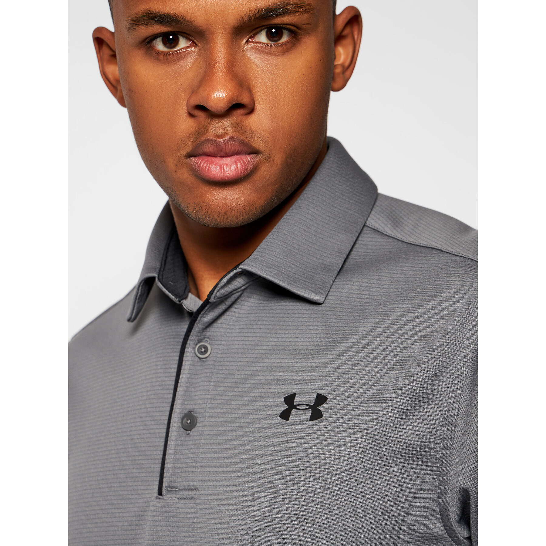 Under Armour Polo majica Ua Tech 1290140 Siva Loose Fit - Pepit.si