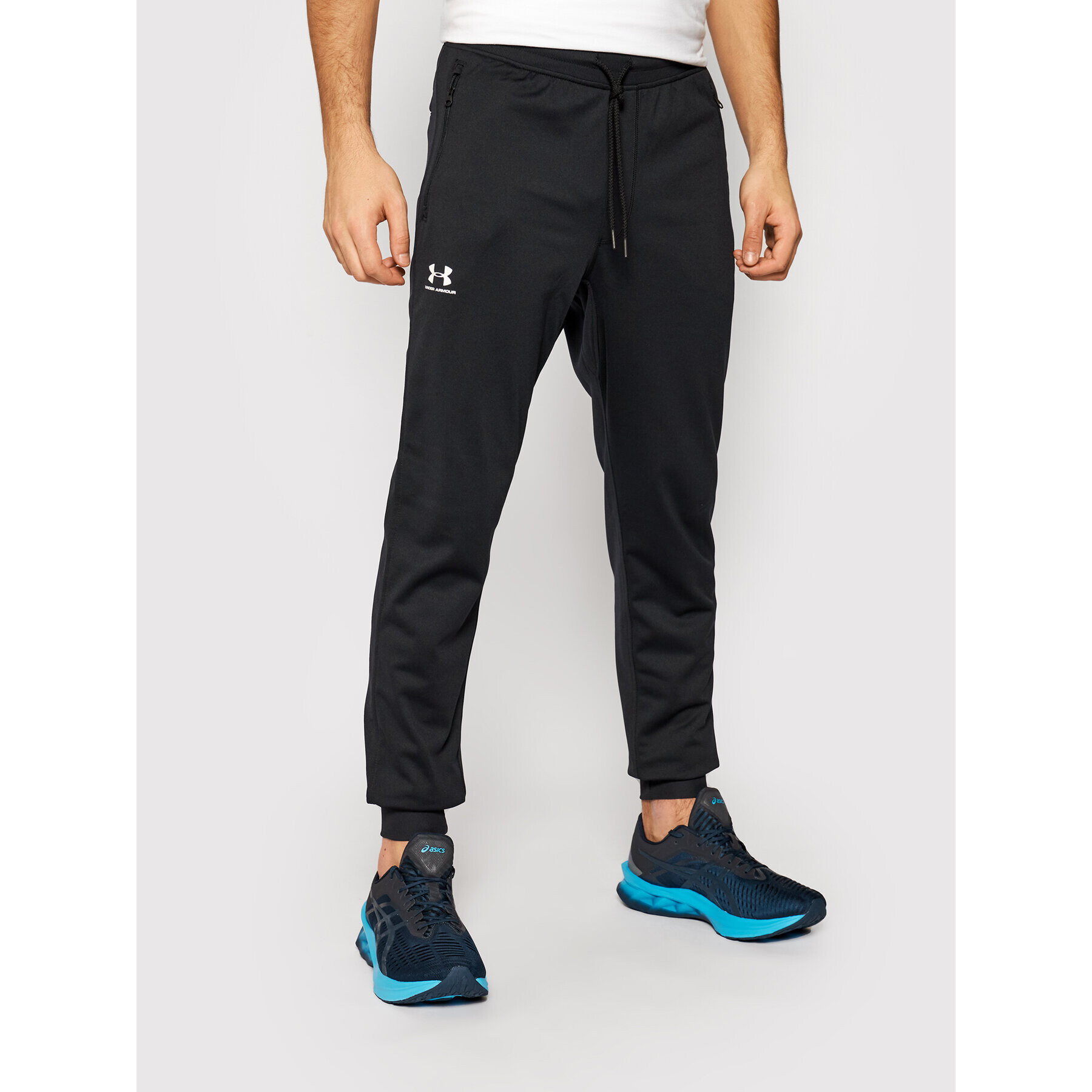 Under Armour Spodnji del trenirke Ua Sportstyle 1290261 Črna Relaxed Fit - Pepit.si