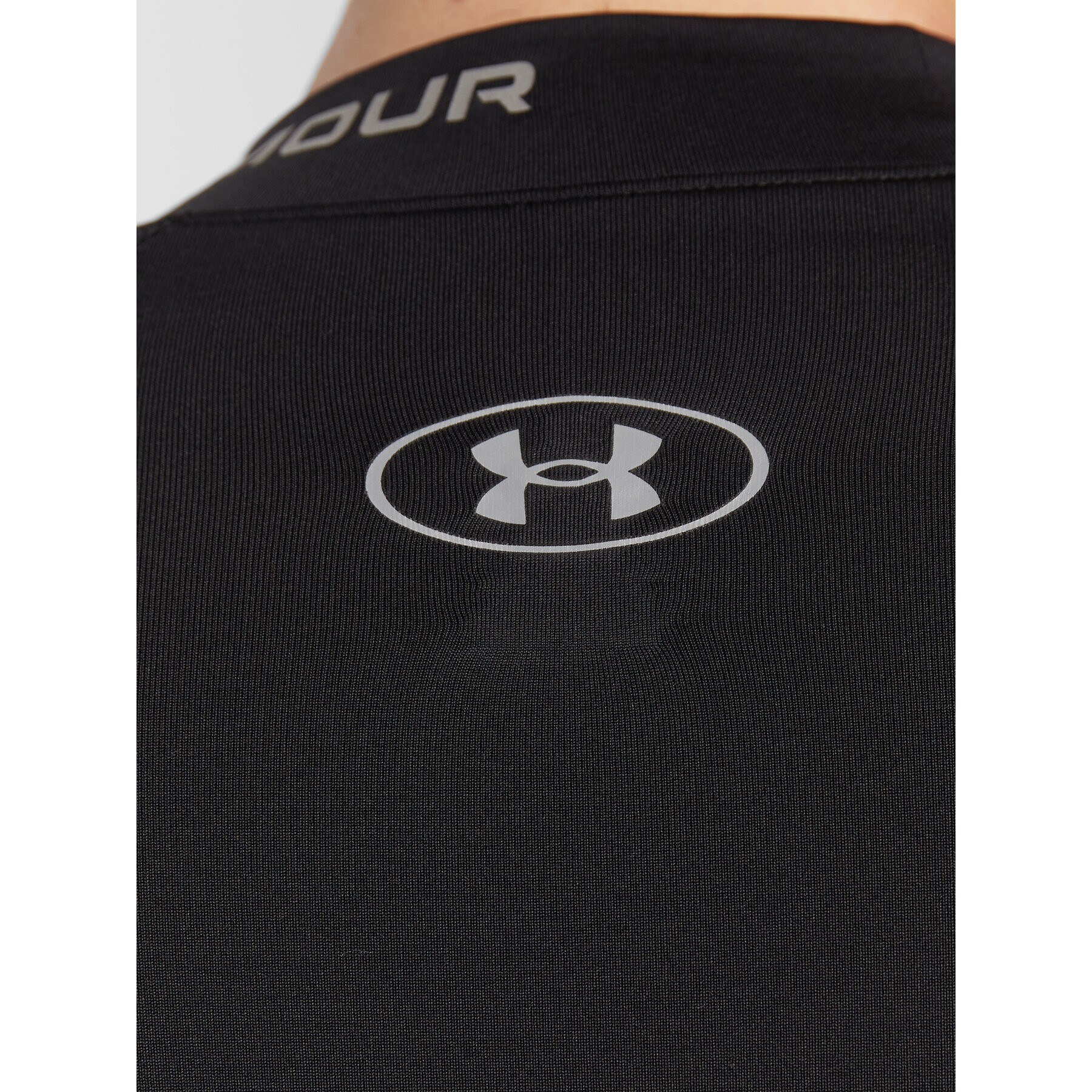 Under Armour Športna majica ColdGear® 1373828 Črna Slim Fit - Pepit.si