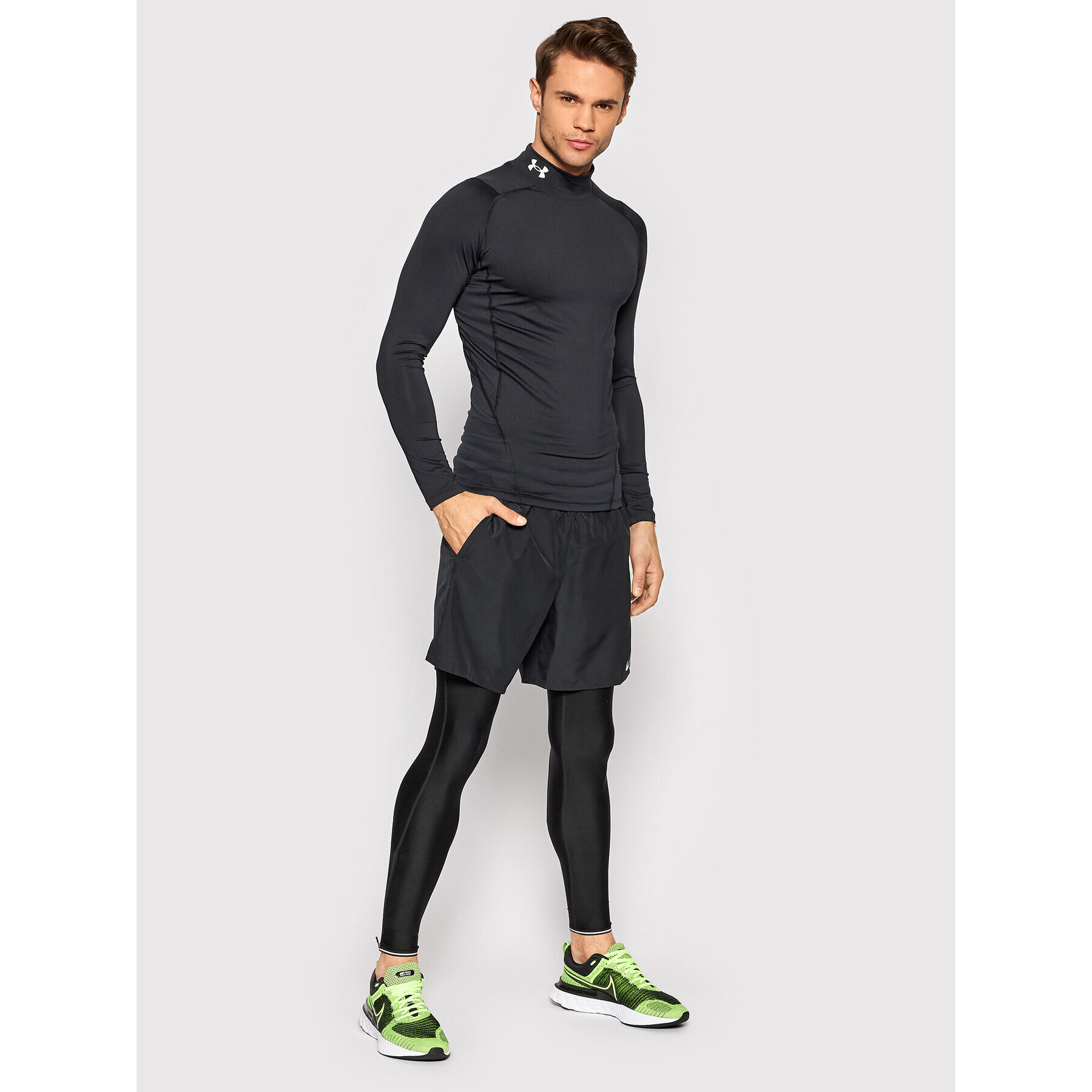 Under Armour Športna majica HeatGear® Mock 1369606 Črna Skinny Fit - Pepit.si