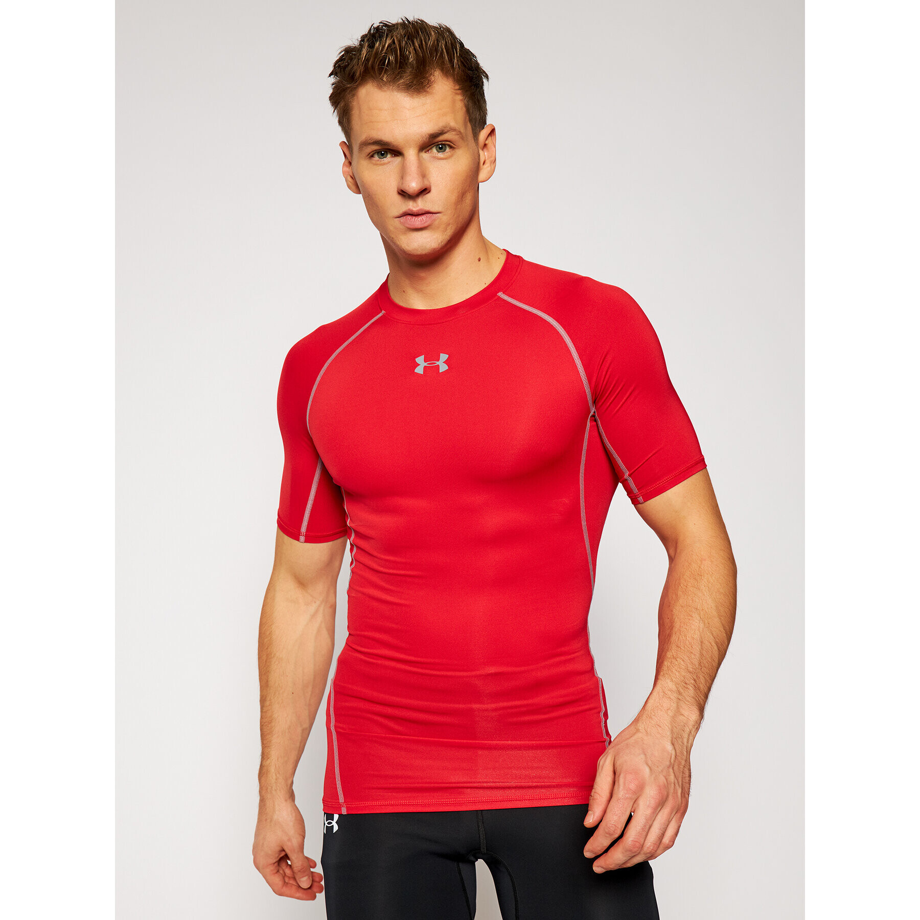 Under Armour Športna majica Sleeve Compression 1257468 Rdeča Slim Fit - Pepit.si