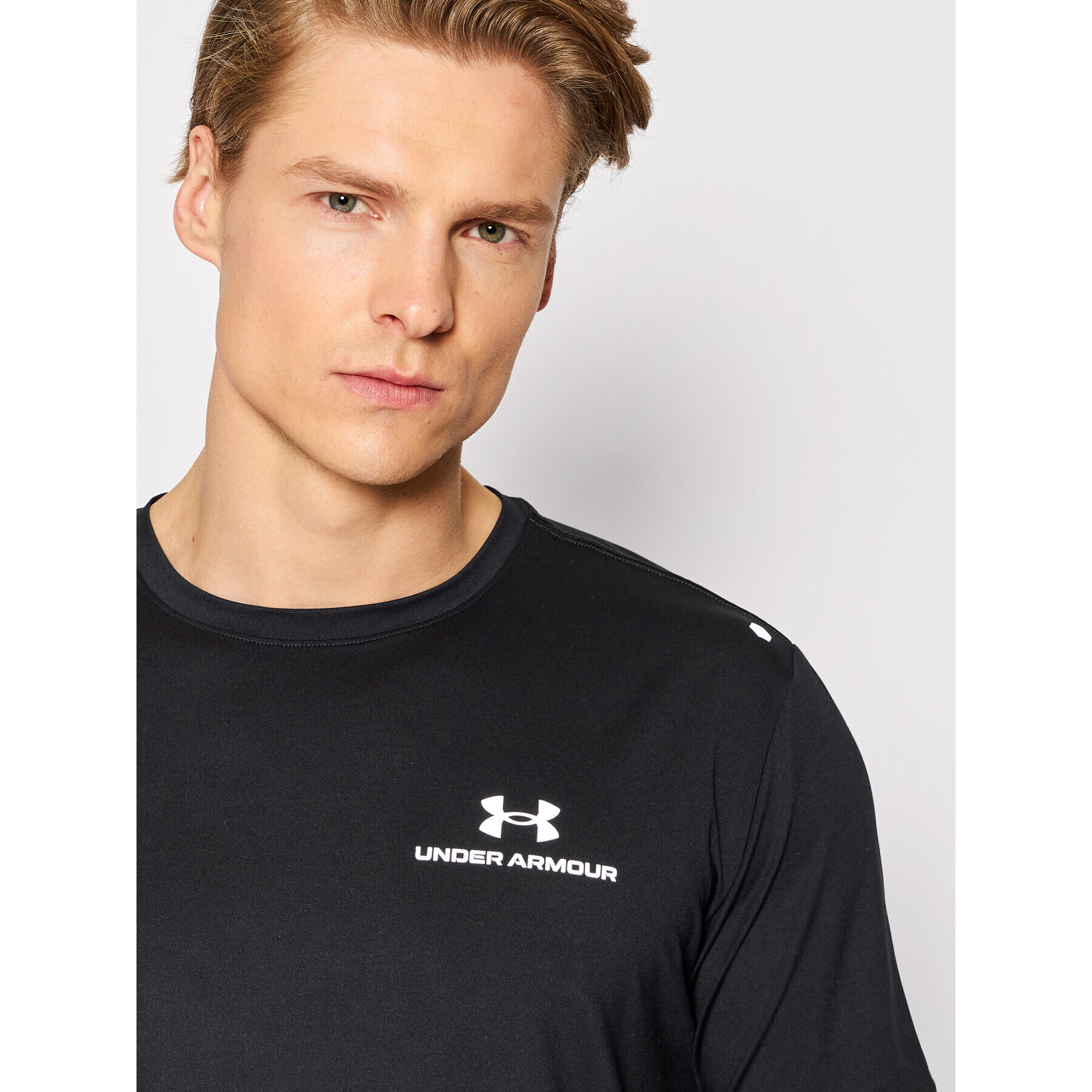 Under Armour Športna majica Ua Rush™ Energy 1366138 Črna Loose Fit - Pepit.si