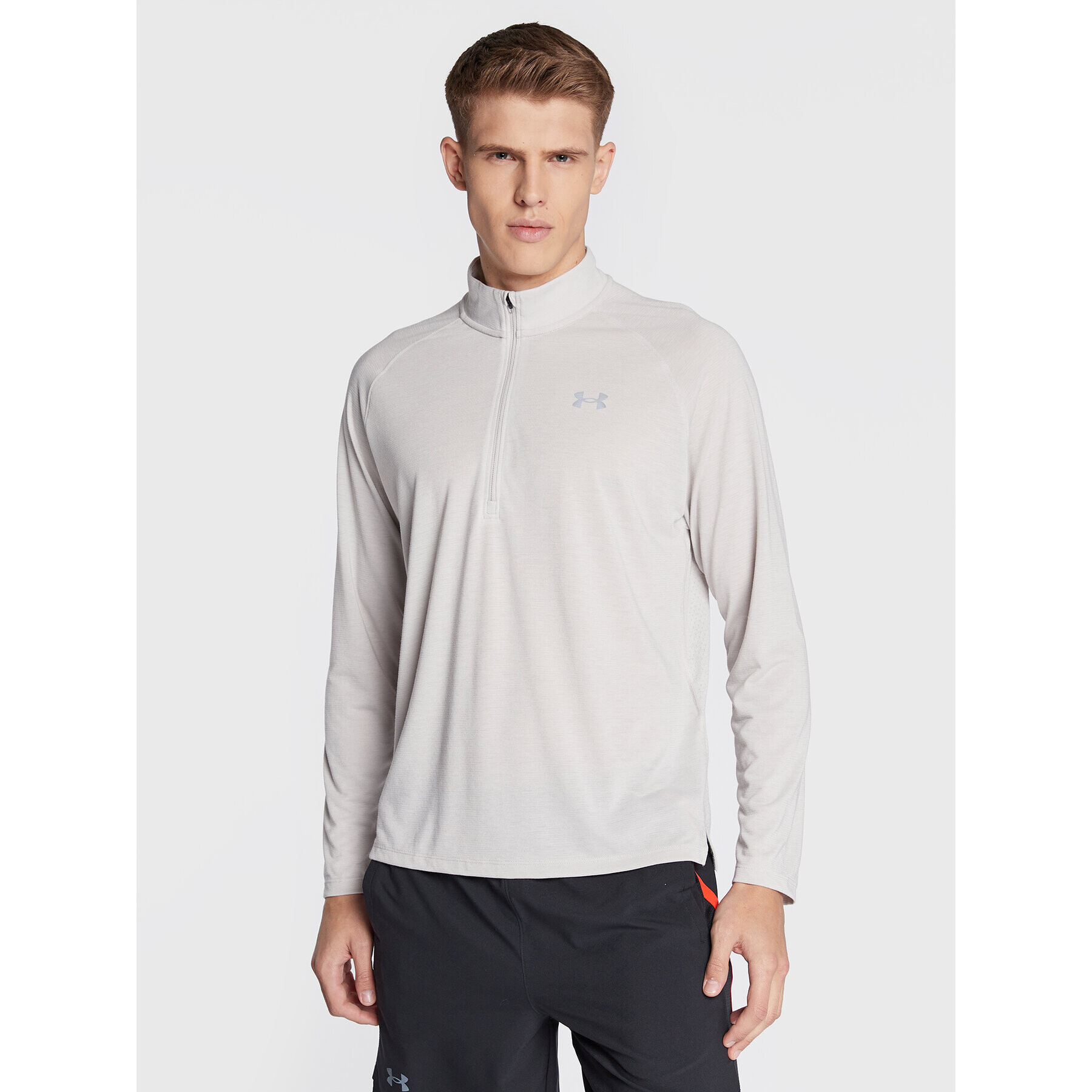 Under Armour Športna majica Ua Streaker 1361474 Siva Slim Fit - Pepit.si