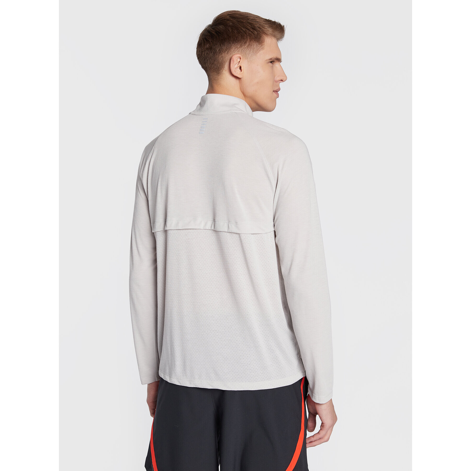 Under Armour Športna majica Ua Streaker 1361474 Siva Slim Fit - Pepit.si