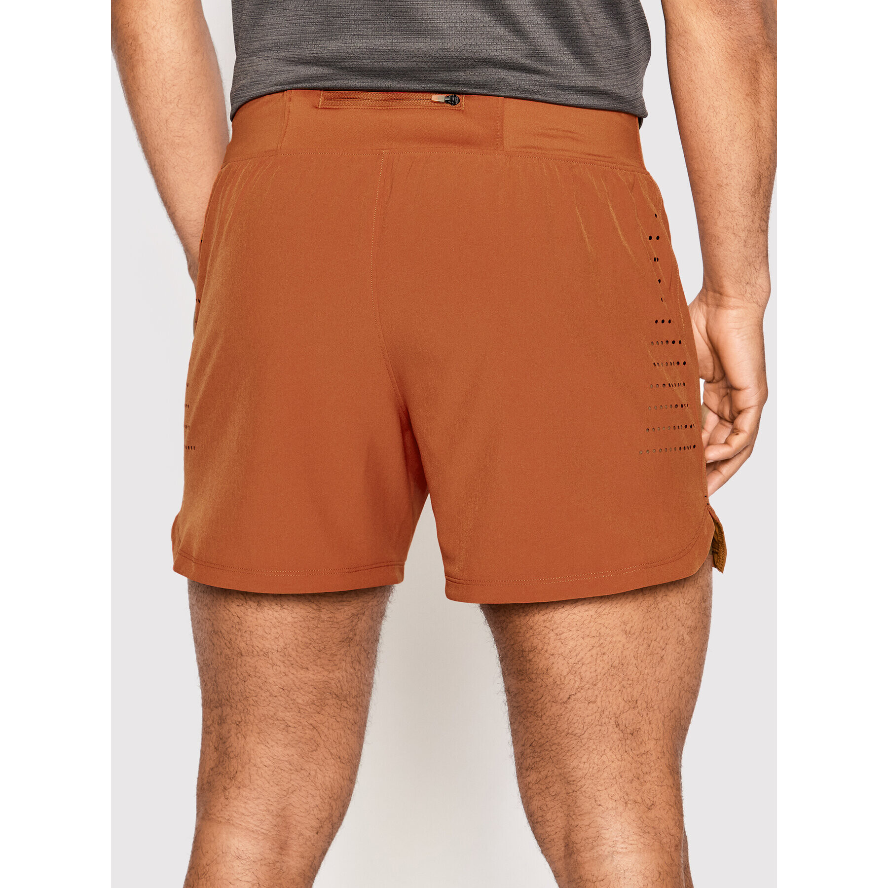 Under Armour Športne kratke hlače Speedpocket 5 1361486 Oranžna Loose Fit - Pepit.si