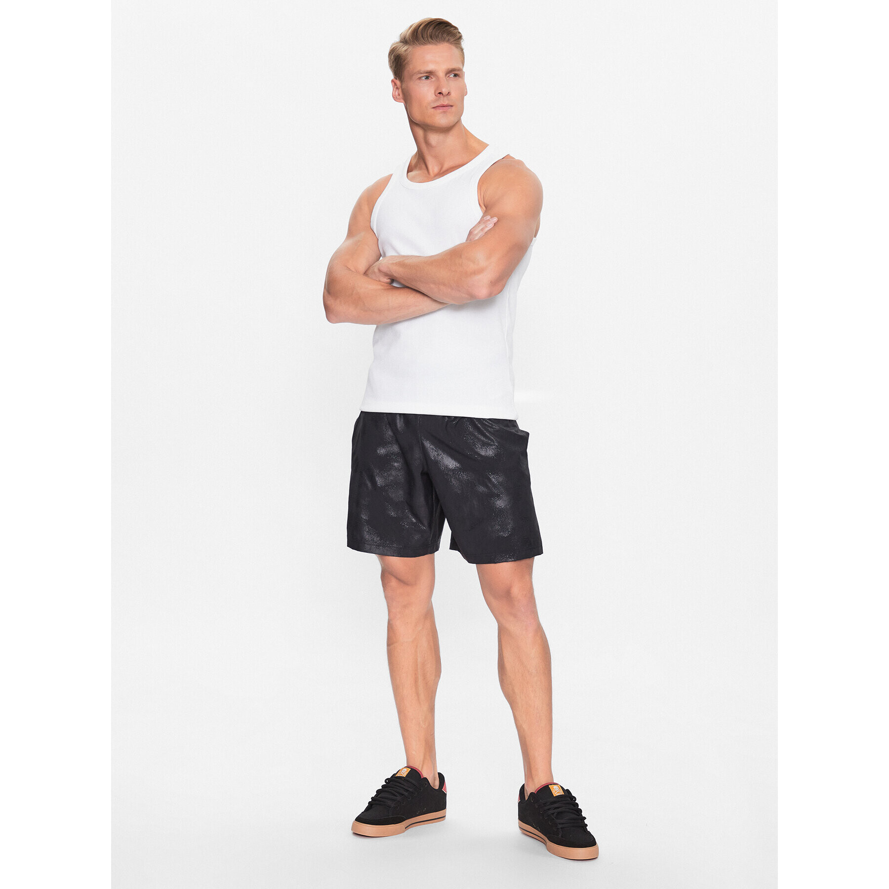 Under Armour Športne kratke hlače UA Woven Emboss Short 1377137 Črna Regular Fit - Pepit.si