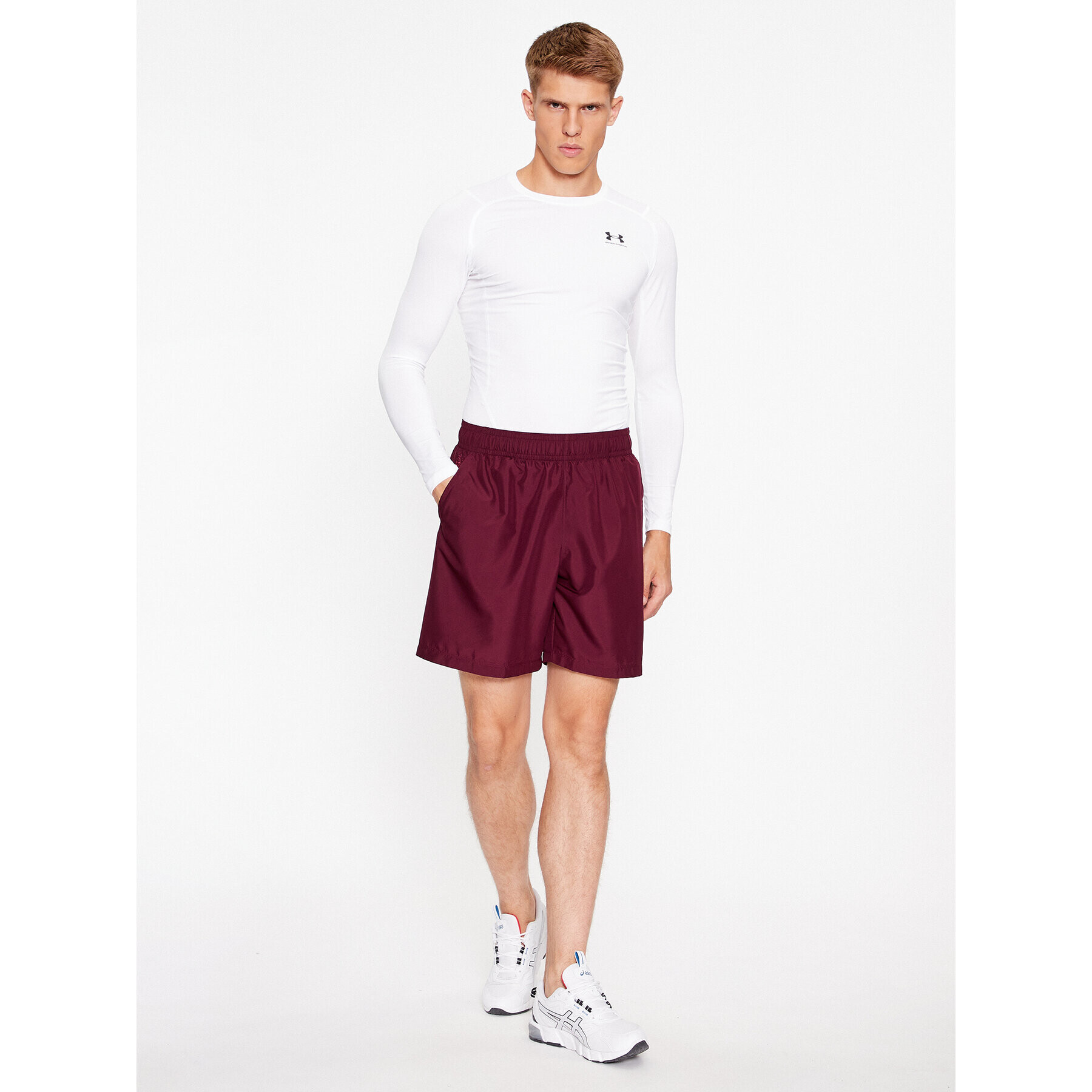 Under Armour Športne kratke hlače Ua Woven Graphic Shorts 1370388 Bordo rdeča Loose Fit - Pepit.si