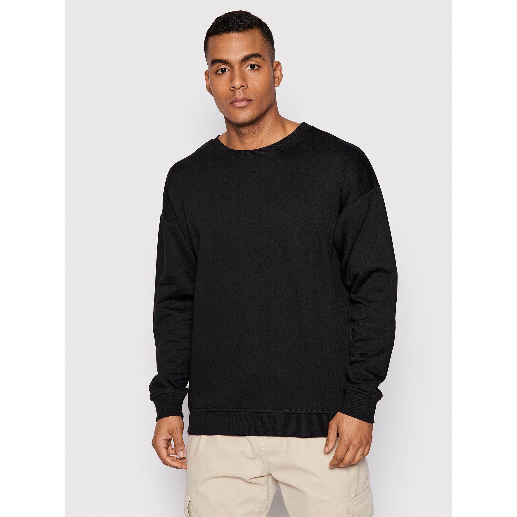 Urban Classics Jopa Crewneck TB1591 Črna Regular Fit - Pepit.si