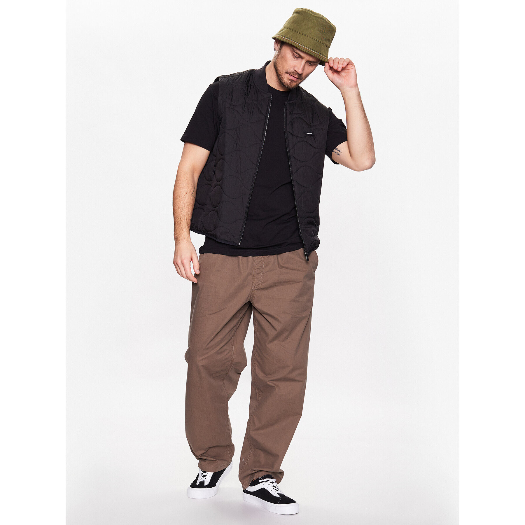 Vans Hlače iz tkanine Range Baggy VN00000D Khaki Relaxed Fit - Pepit.si