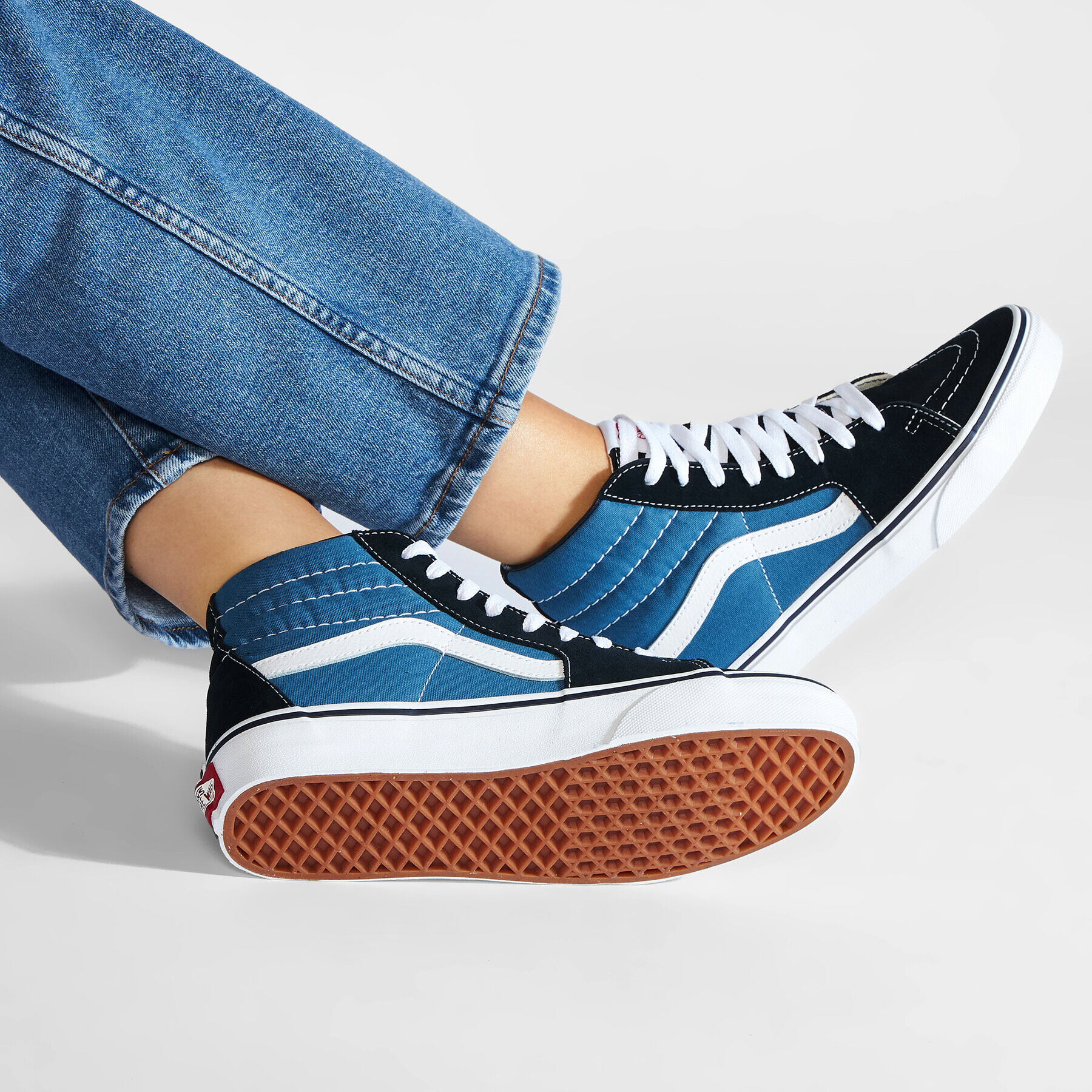 Vans Superge Sk8-Hi VN000D5INVY1 Črna - Pepit.si