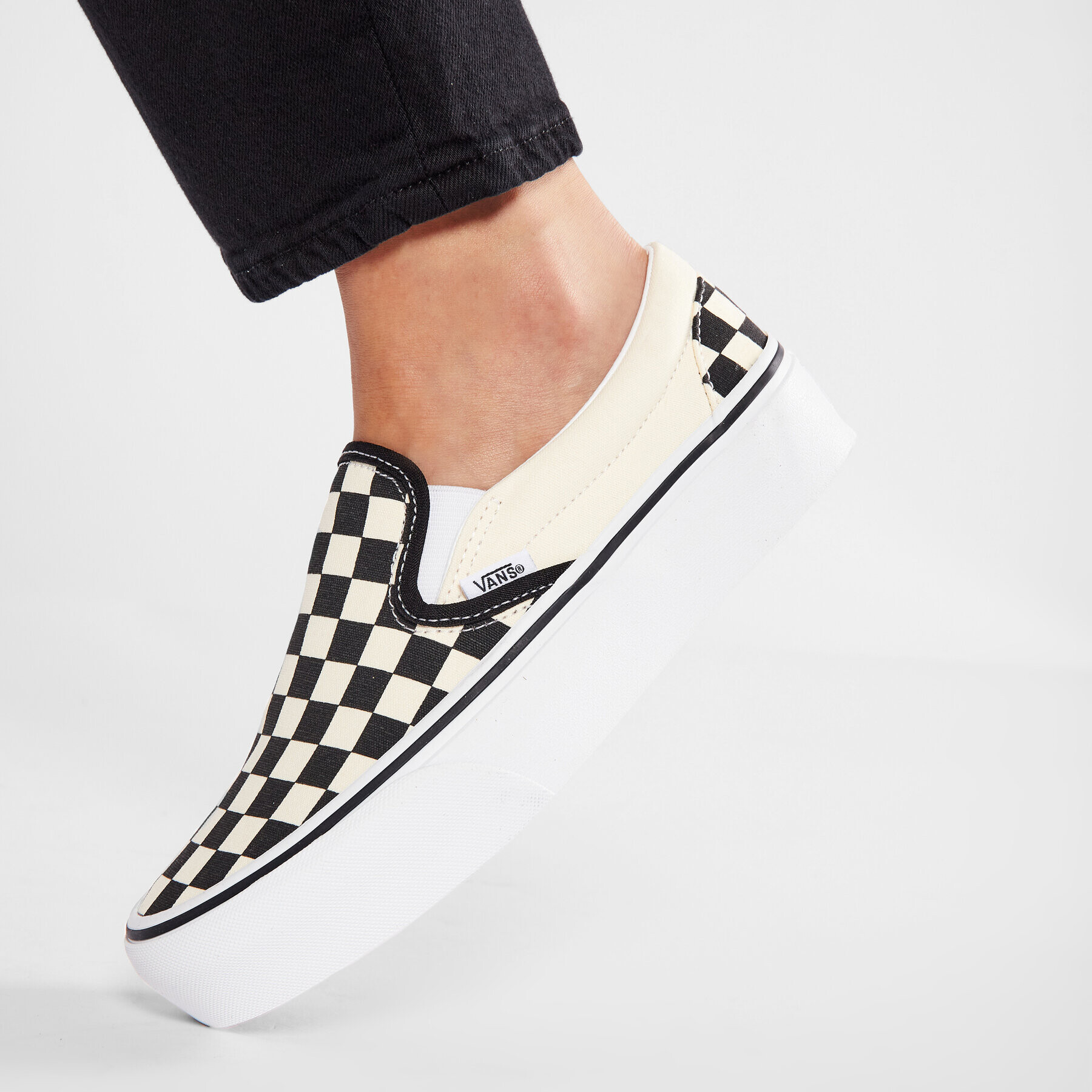 Vans Tenis superge Classic Slip-On P VN00018EBWW Bela - Pepit.si