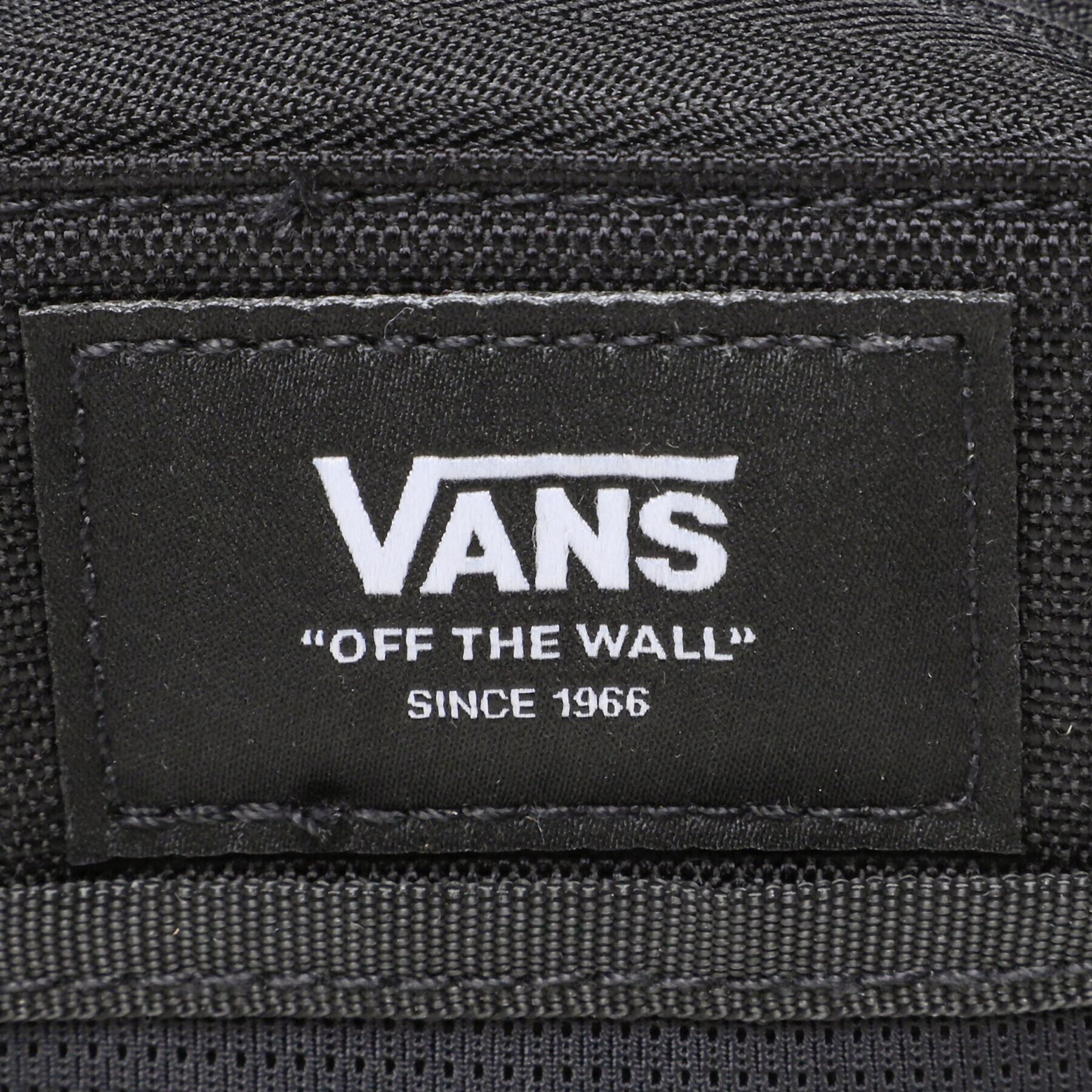 Vans Torbica za okrog pasu New Pouch Walle VN0A7PPDBLK1 Črna - Pepit.si