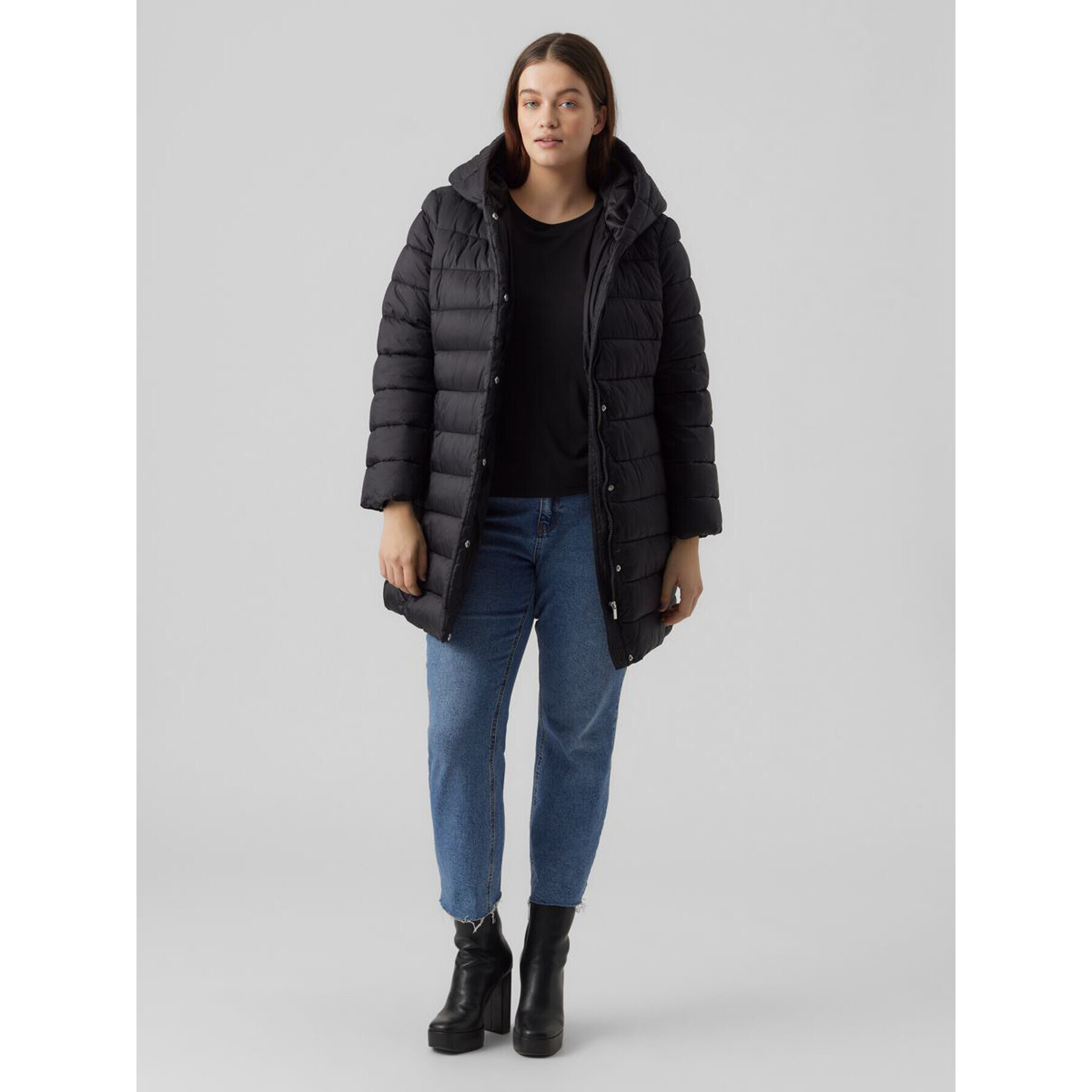 Vero Moda Curve Puhovka Carmen 10279554 Črna Regular Fit - Pepit.si