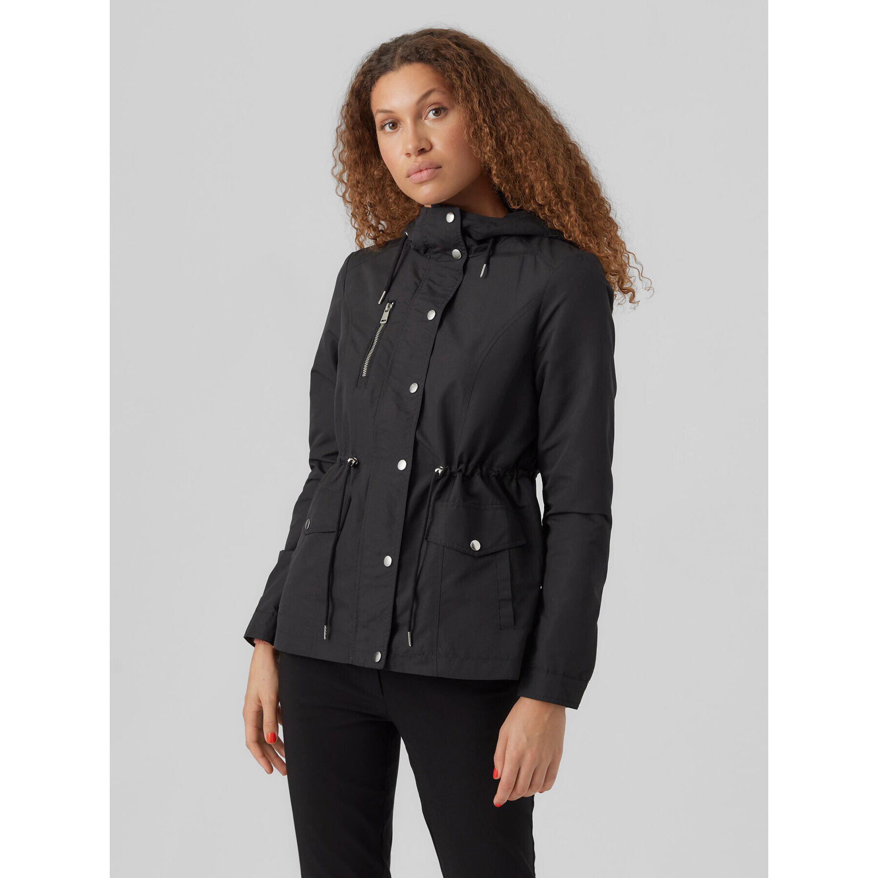 Vero Moda Prehodna jakna Pernillefie 10278209 Črna Regular Fit - Pepit.si