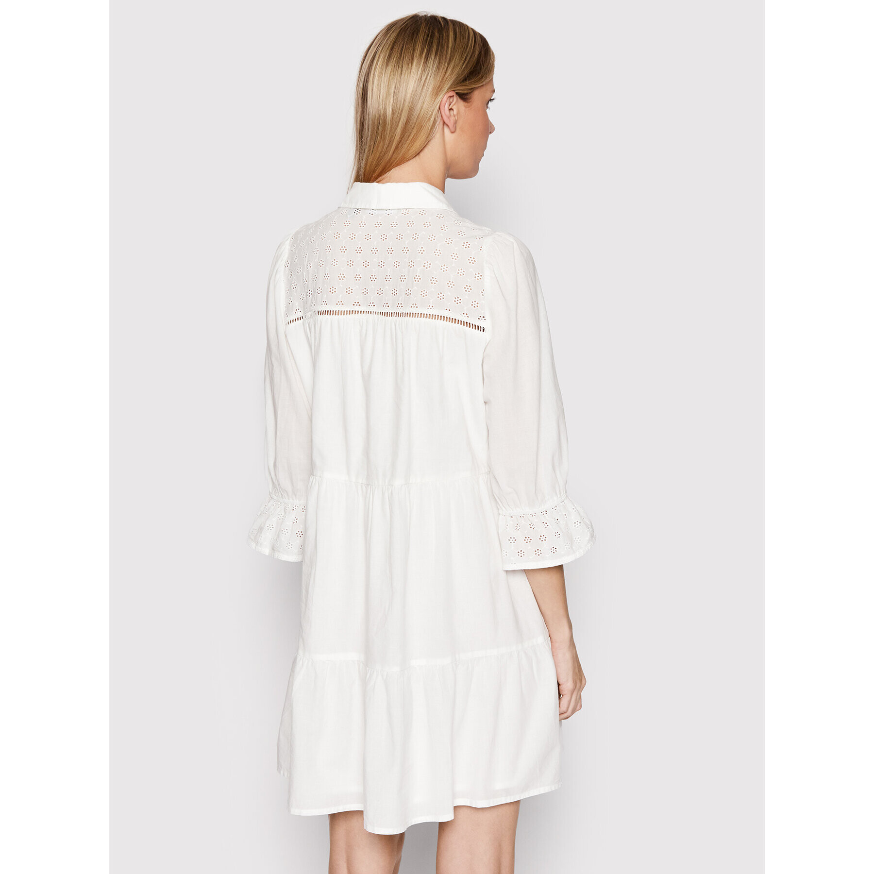 Vero Moda Srajčna obleka Amina 10263672 Bela Relaxed Fit - Pepit.si