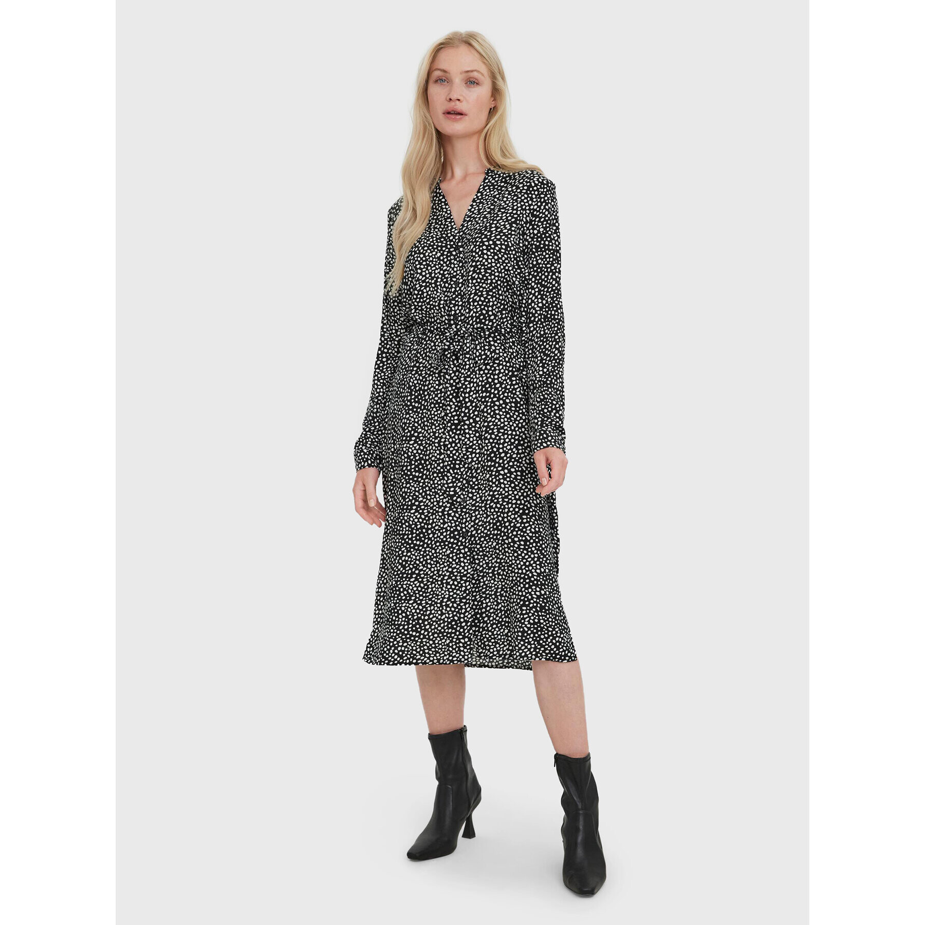 Vero Moda Srajčna obleka Vica 10269173 Črna Regular Fit - Pepit.si