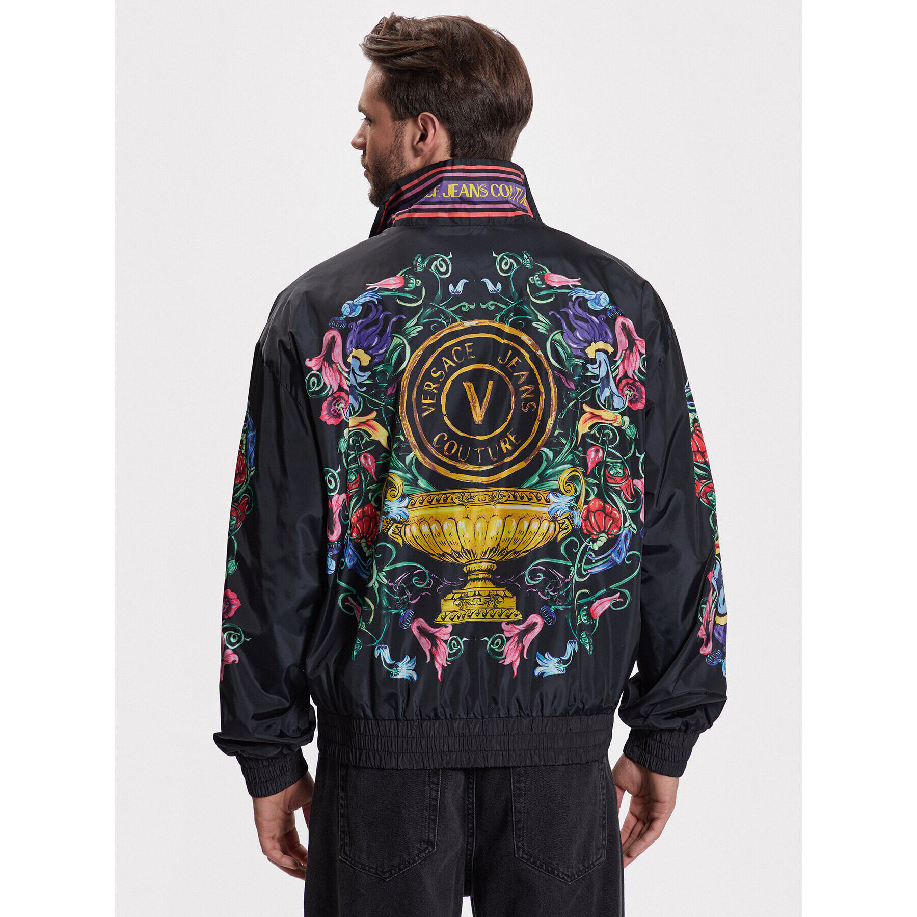 Versace Jeans Couture Bomber jakna 74GASD11 Črna Relaxed Fit - Pepit.si