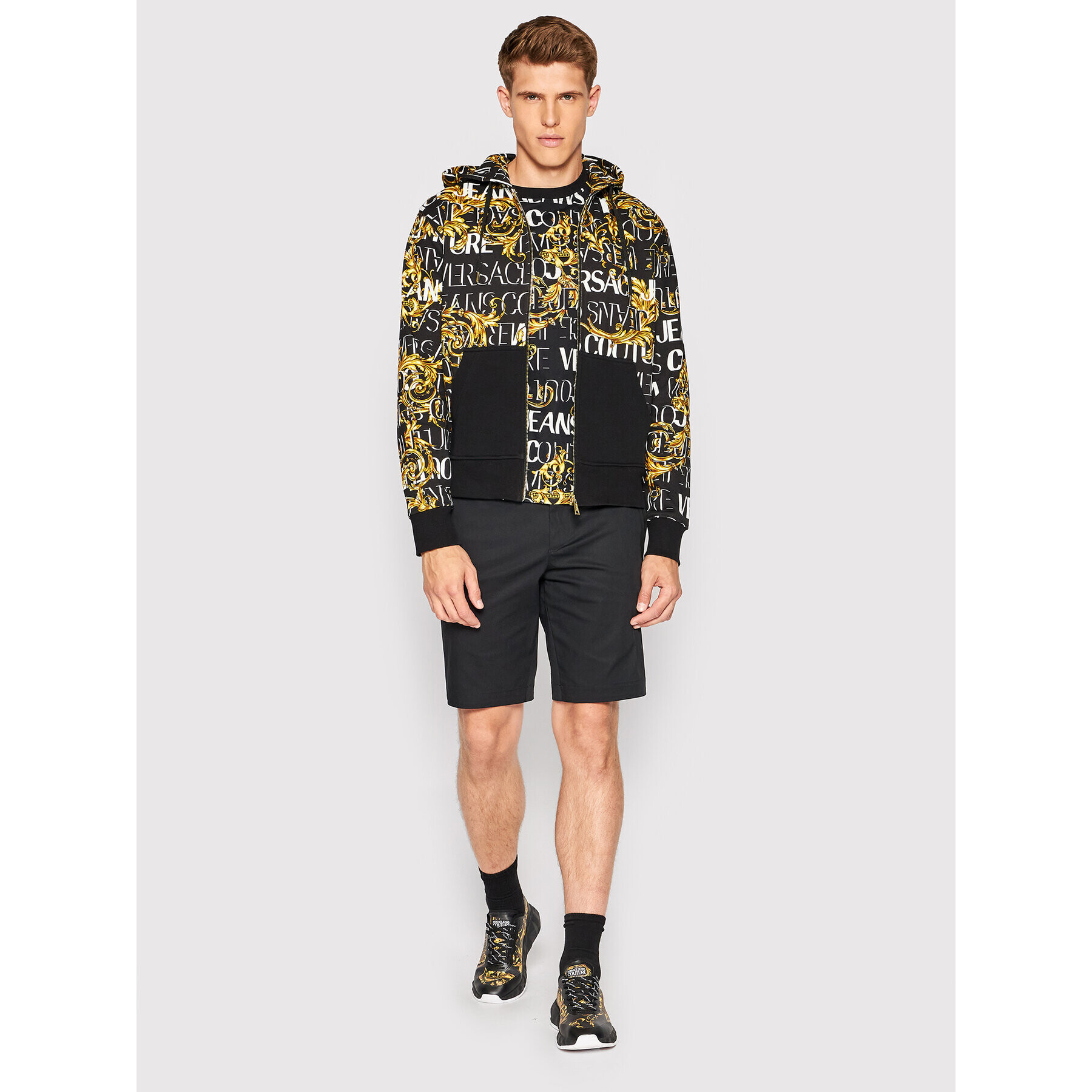 Versace Jeans Couture Jopa Print Garland 73GAI3Z0 Črna Regular Fit - Pepit.si