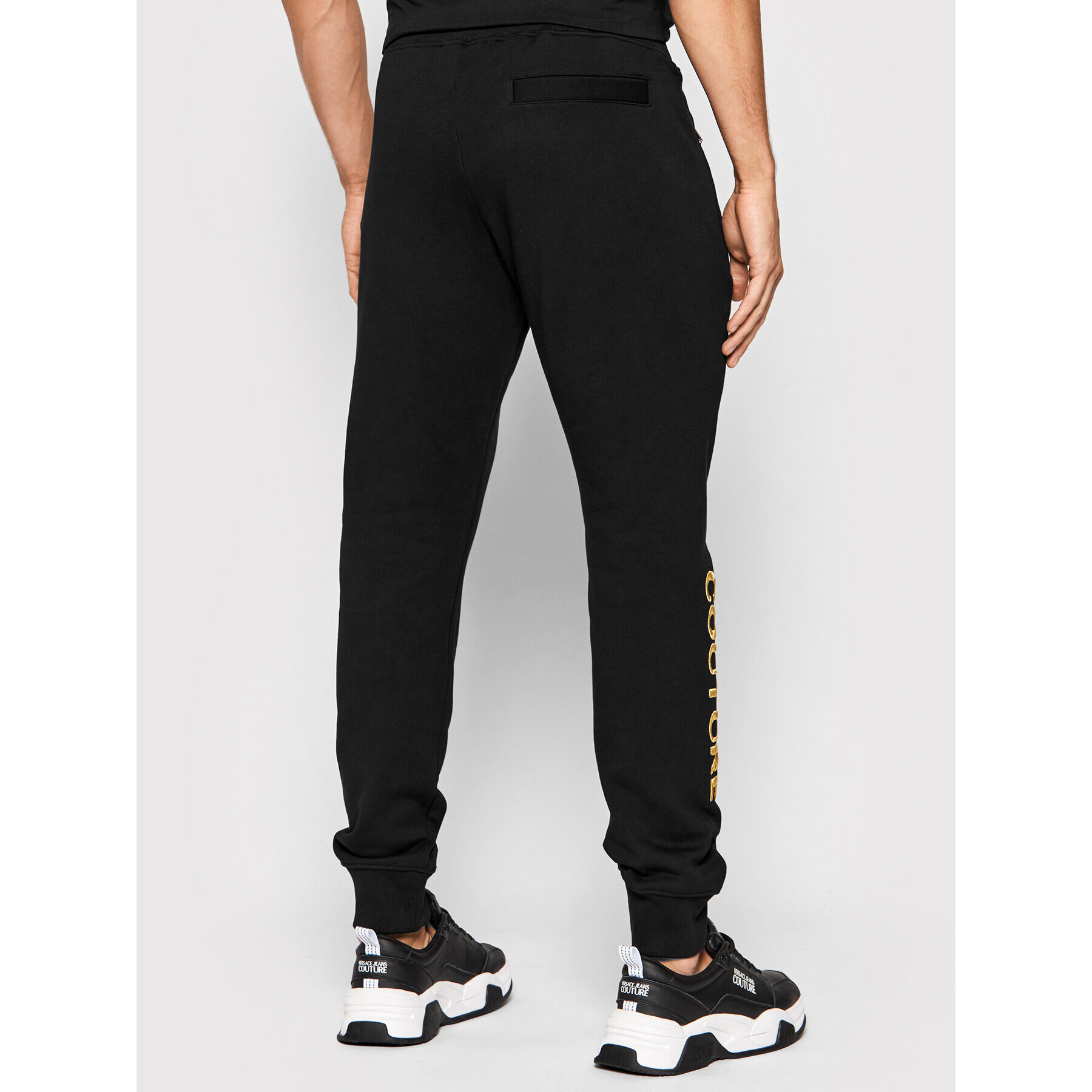 Versace Jeans Couture Spodnji del trenirke Logo Embro 71GAAT01 Črna Regular Fit - Pepit.si