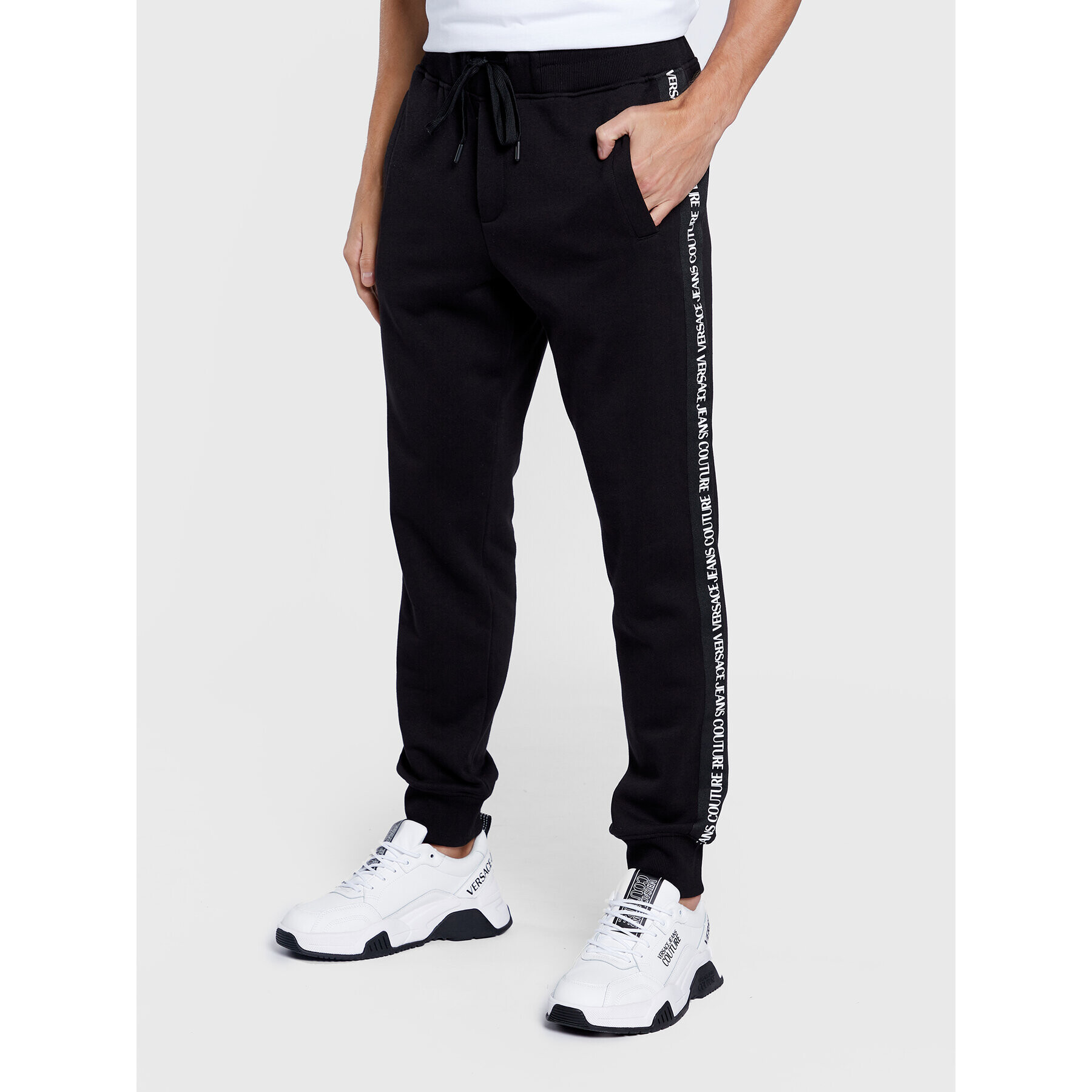 Versace Jeans Couture Spodnji del trenirke Logo Tape 73GAA3B4 Črna Regular Fit - Pepit.si