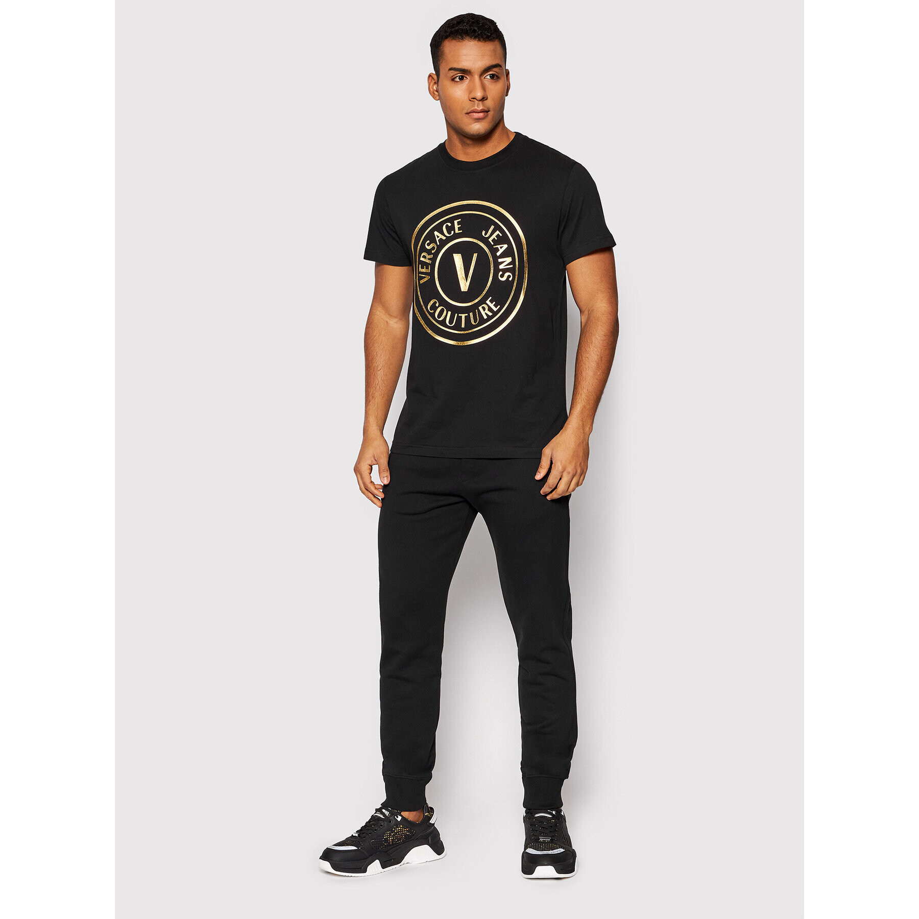 Versace Jeans Couture Spodnji del trenirke Logo Thick Foil 72GAAT01 Črna Regular Fit - Pepit.si