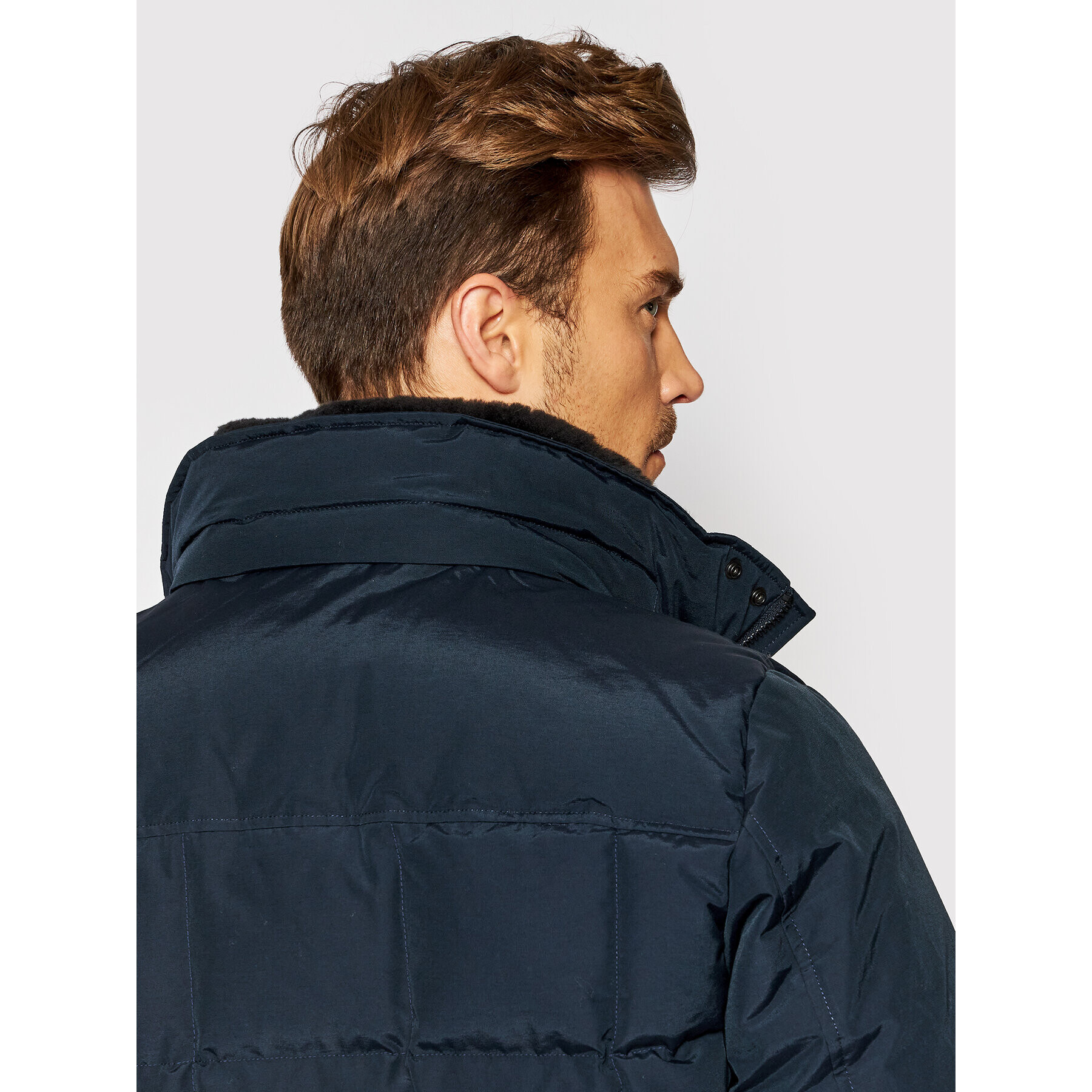 Woolrich Zimska jakna Blizzard CFWOOU0490MRUT0001 Mornarsko modra Regular Fit - Pepit.si