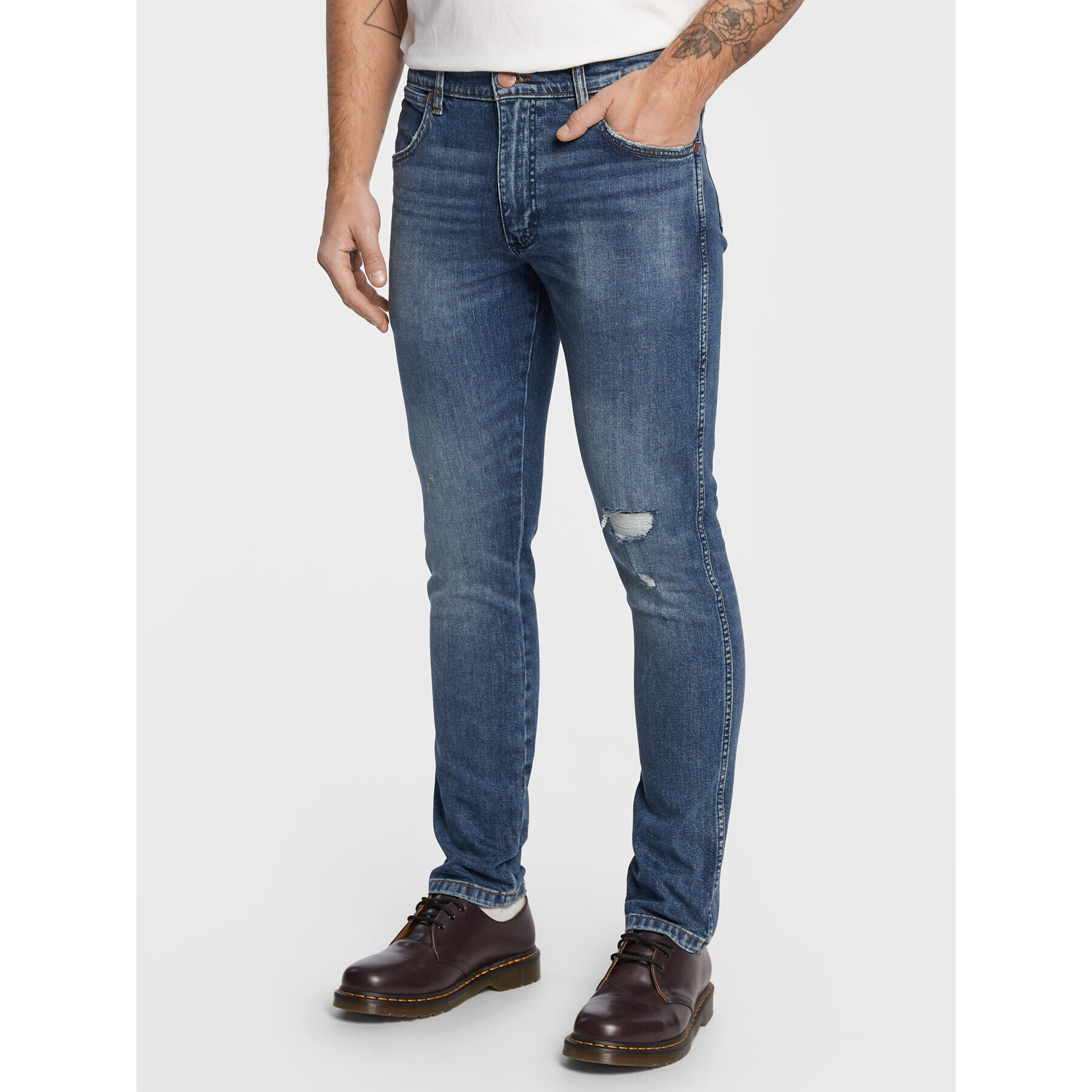 Wrangler Jeans hlače Larston W18S59X1E 112324510 Modra Slim Fit - Pepit.si