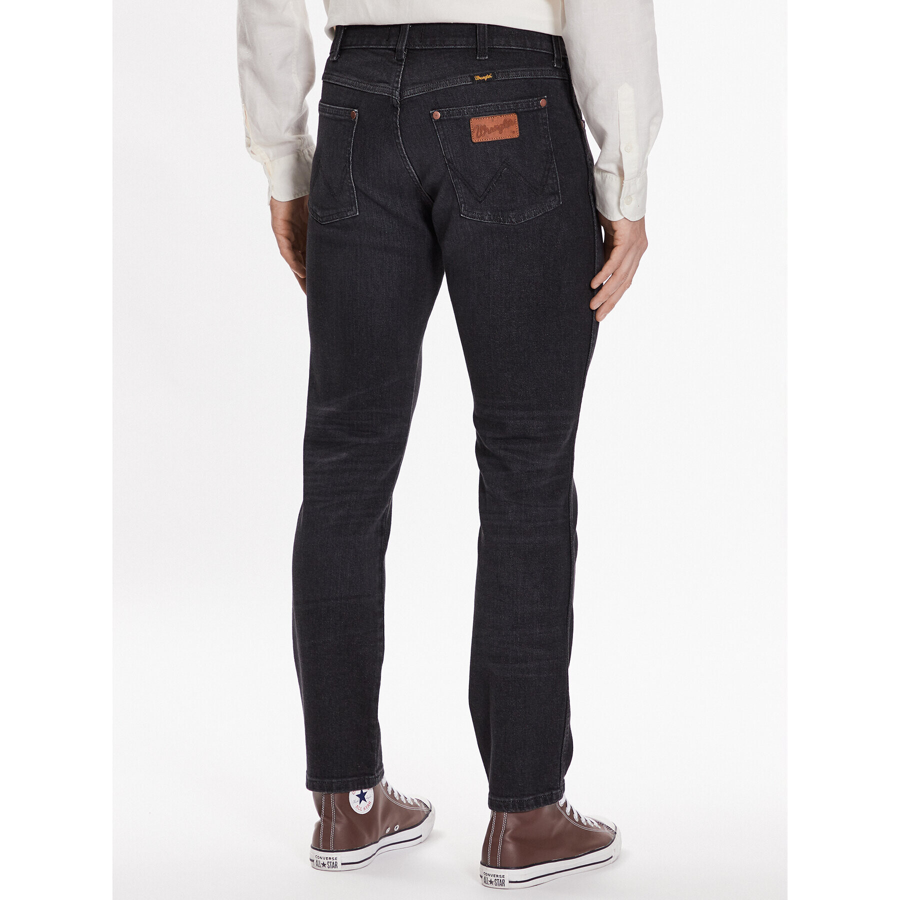 Wrangler Jeans hlače Larston W18SEHXV6 112337510 Črna Slim Fit - Pepit.si